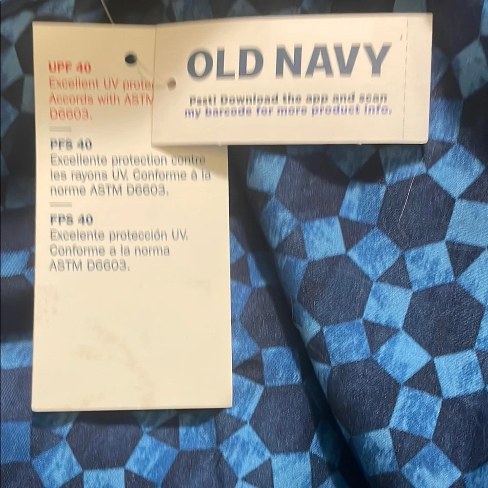 Old Navy Men's Blue Patterned Swim Shorts Size Medium Retail $29.99. NWT.